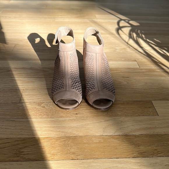 Vince Camuto Cut-Out Sandel/Ankle Boot - Picture 2 of 6